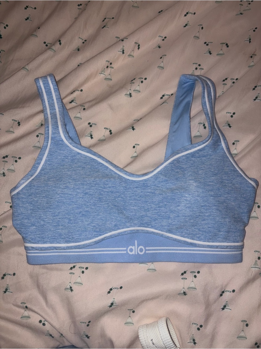 ALO Yoga Seashell Blue Scoop Neck Sports Bra